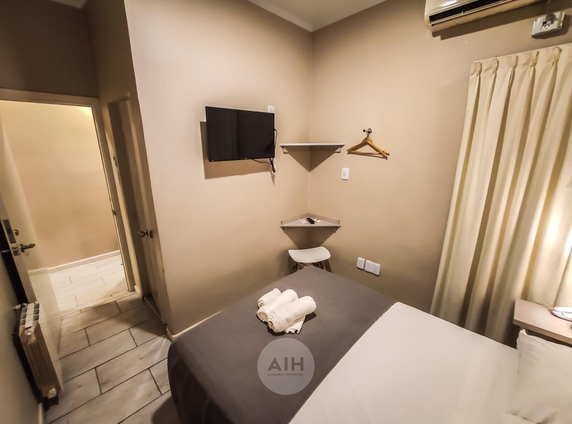 Hotel Alhambra Сан Хуан Екстериор снимка